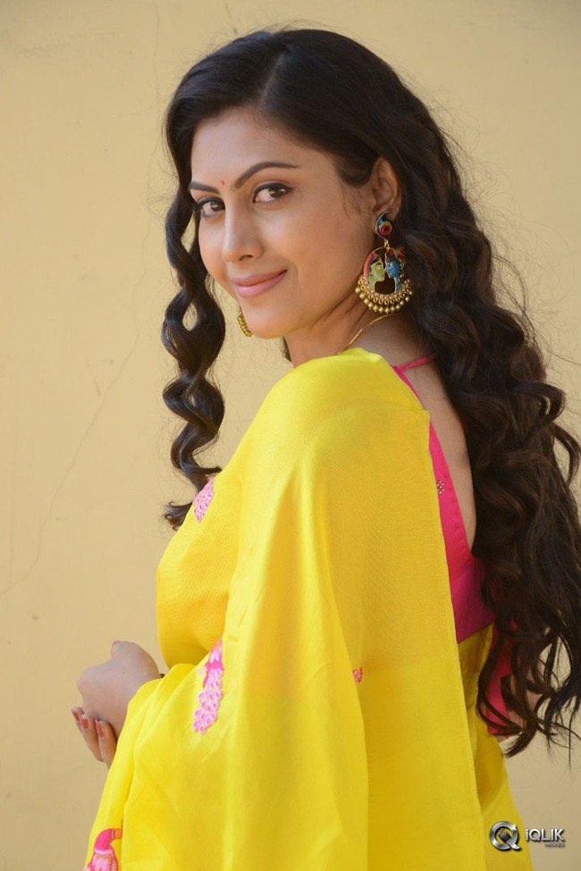 Actress-Priyanka-Naidu